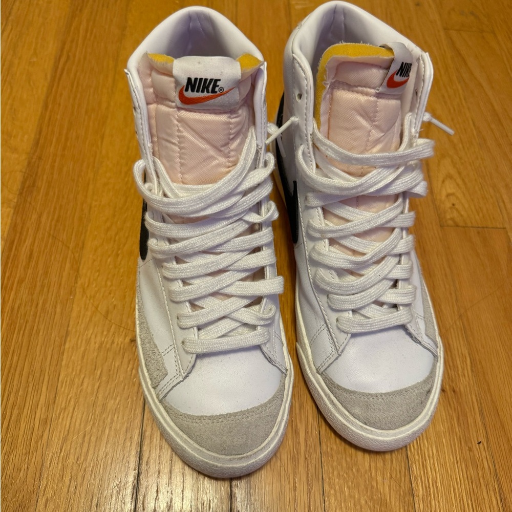 Nike High-Top Blazers - Picture 1 of 2